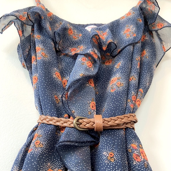 ❌SOLD❌ Ruffled Floral Tank Blouse - Picture 2 of 2